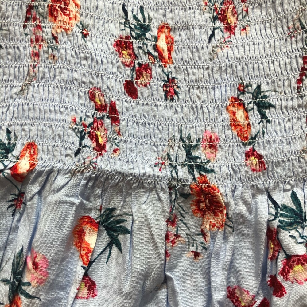 Crop Top - Picture 2 of 5